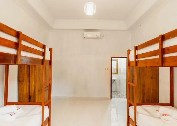 Hostel Kamasanti